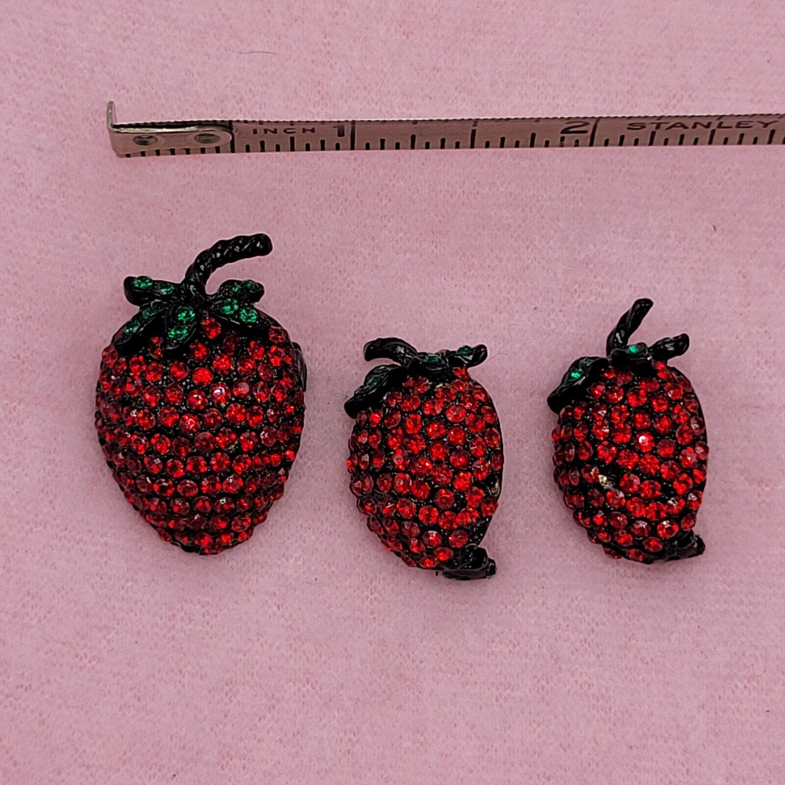 Strawberries Strawberry Set of 3 Estate Brooches … - image 2