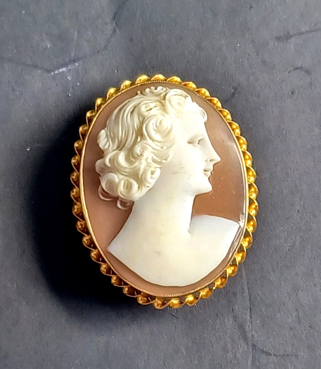 Antique Victorian Shell Cameo & 10K Yellow Gold P… - image 3