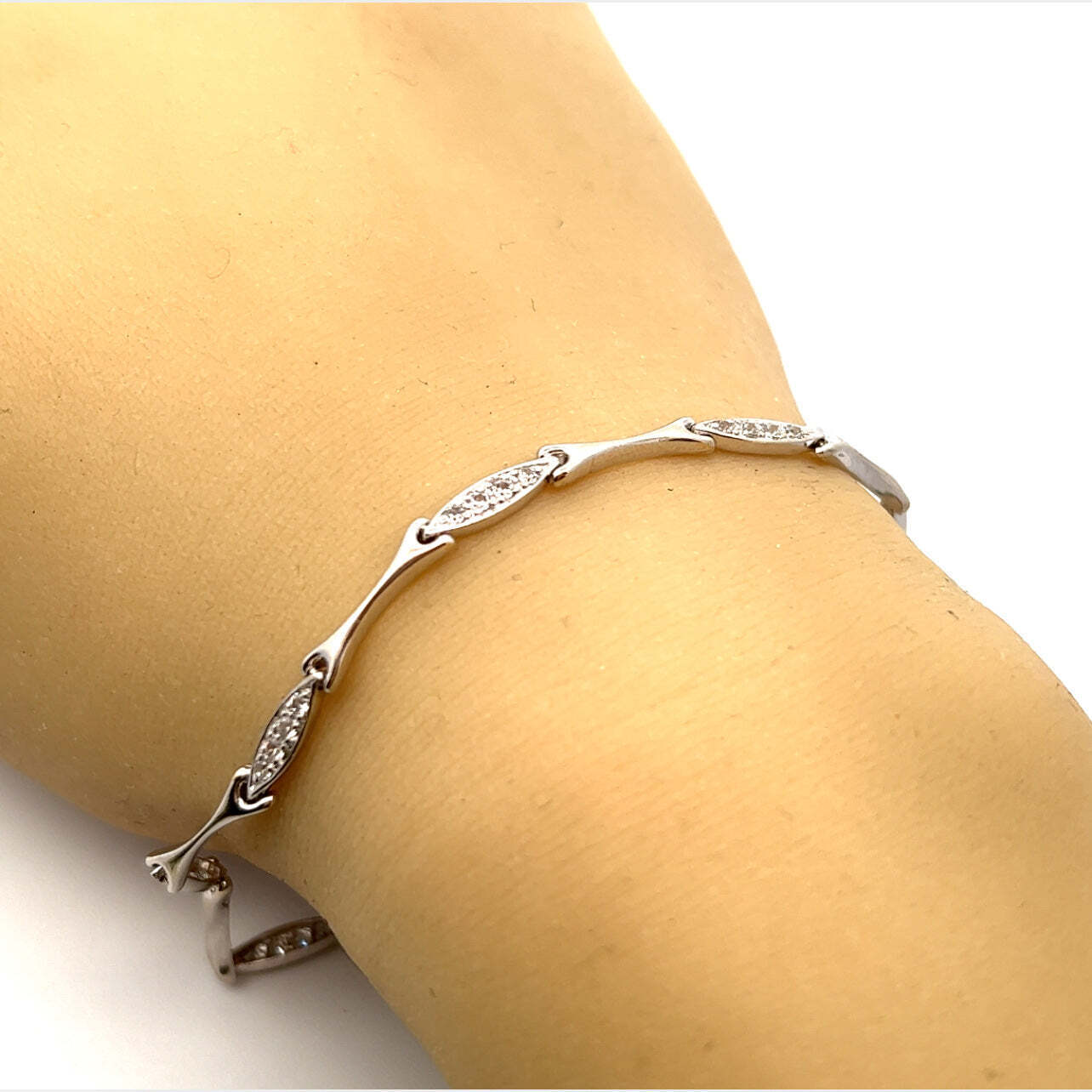 9ct White Gold Cubic Zirconia Bracelet - image 3