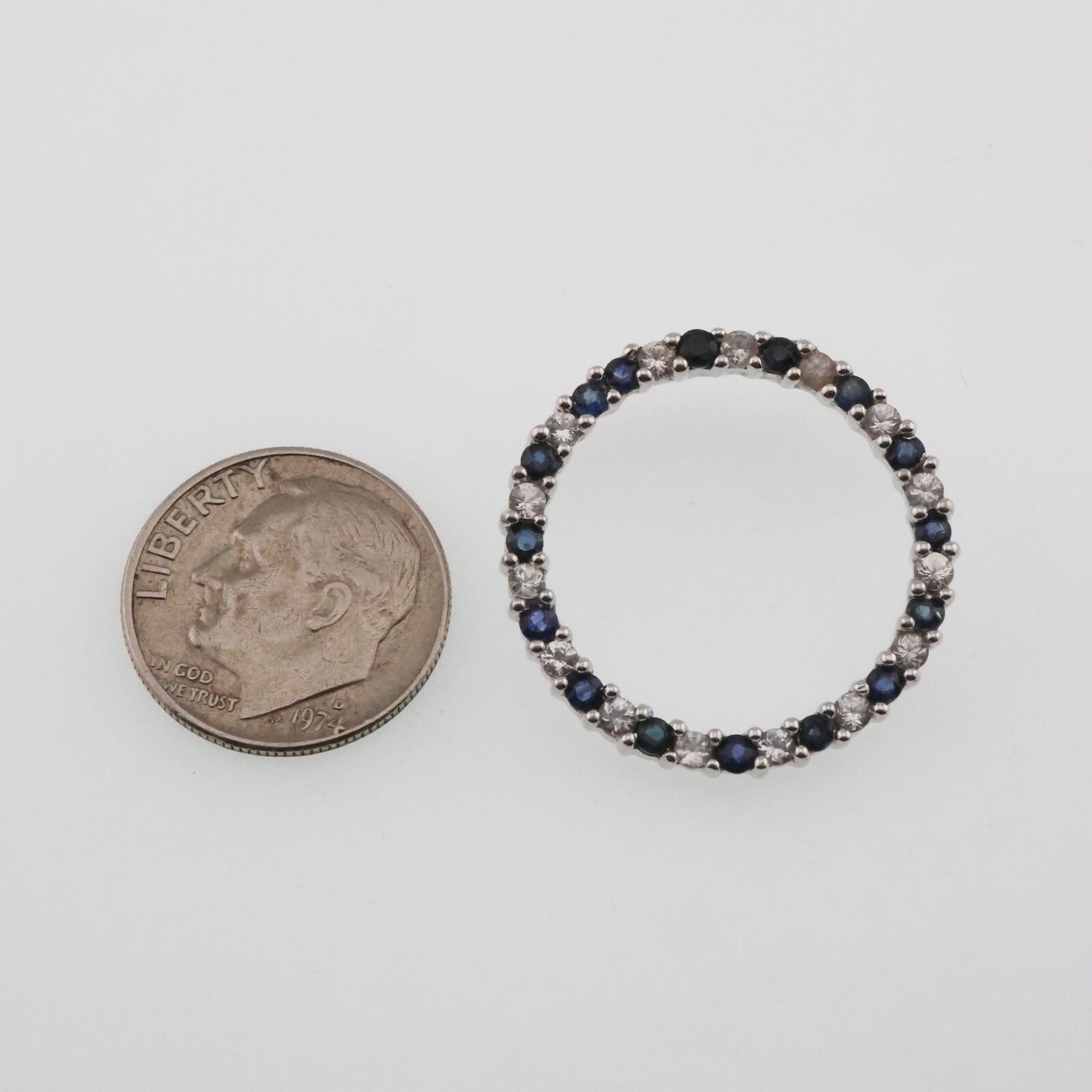 10k White Gold Estate Blue & White Sapphire Circl… - image 3