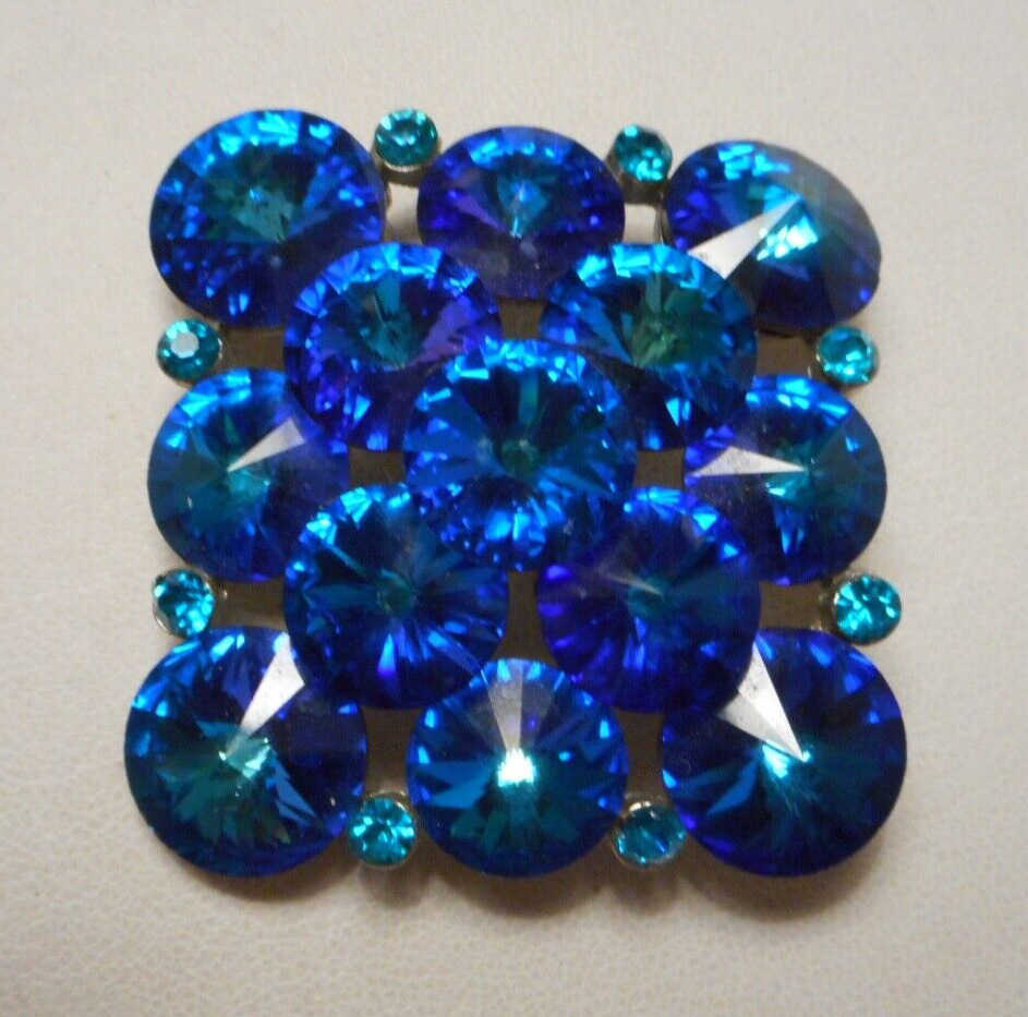 Dazzling Vintage Weiss Blue & Aqua Rivoli Rhinest… - image 4