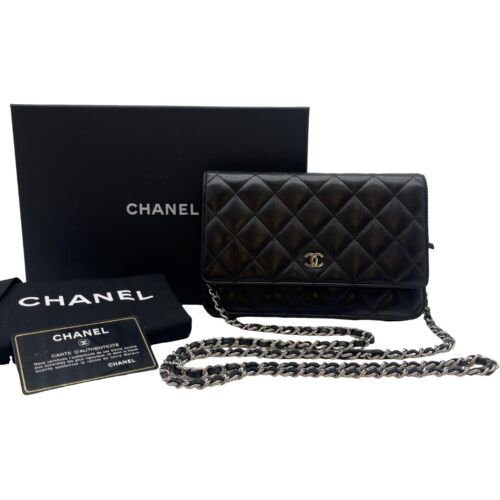 Authentic CHANEL CC Matelasse Lambskin Chain Blac… - image 1