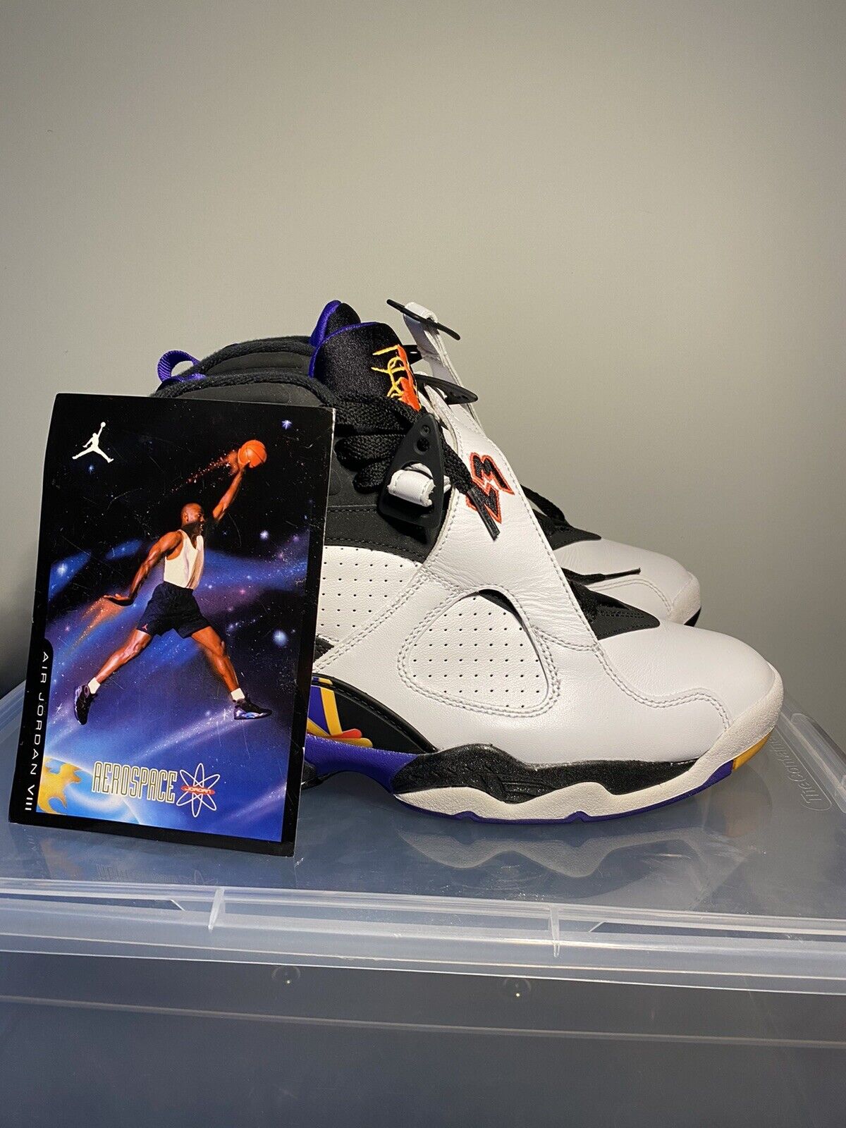 Jordan 8 Three peat size 8 - image 1