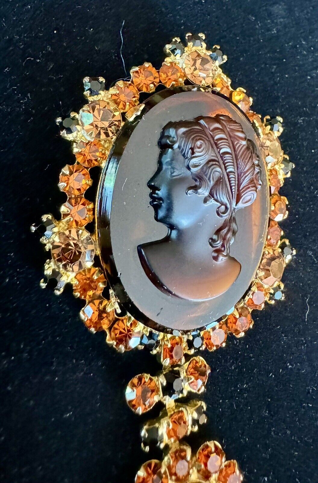 Vintage Estate Juliana D&E Cameo Dangle Rhineston… - image 2