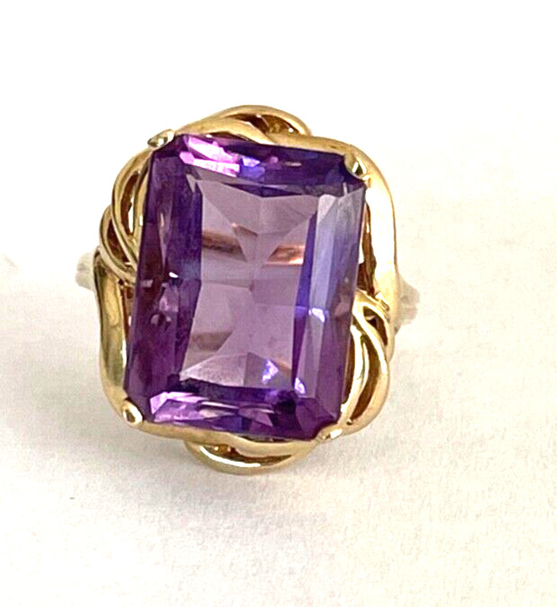 10k Yellow Gold Designer Rectangular Amethyst Rin… - image 2