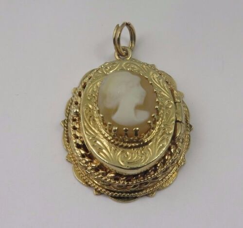 14k Yellow Gold Antique Picture Locket Pendant Wi… - image 1