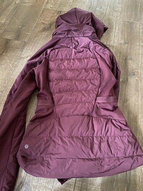 Lululemon Down For it all jacket size 6 - image 2