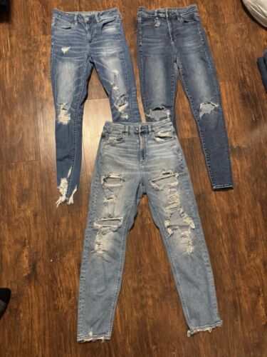 American Eagle Jeans lot size 4 Lot Of 3 Pairs