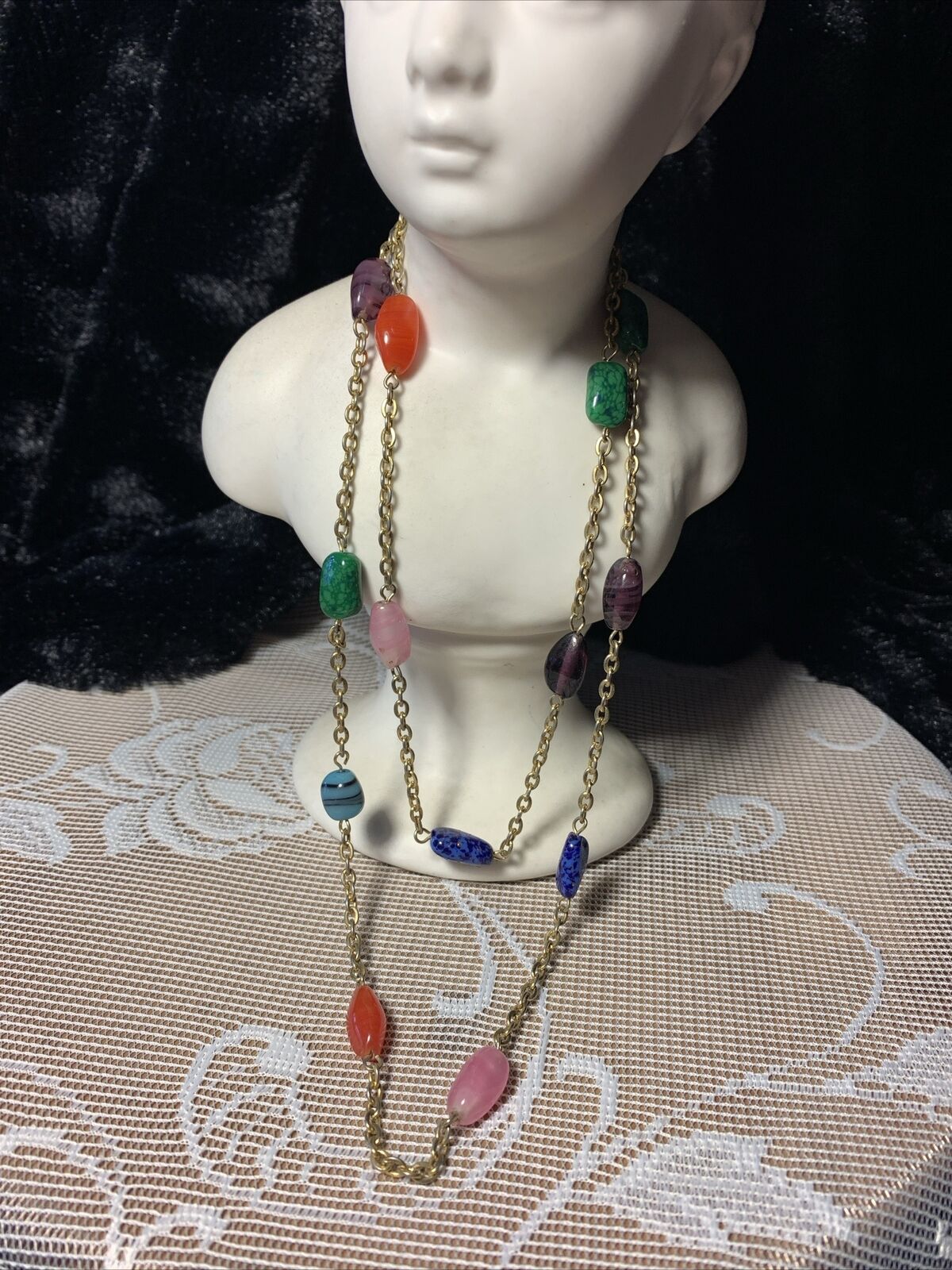 Lot Of 4 Vintage Necklaces - image 3