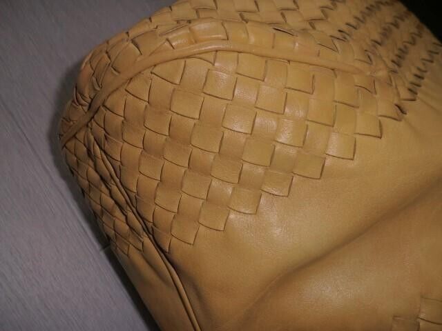 BOTTEGA VENETA Intrecciato Boston Bag Leather Yel… - image 8