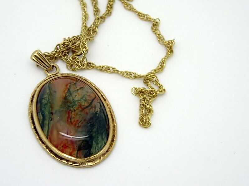 9ct Yellow Gold Moss Agate 80's Pendant + 9ct Cha… - image 8