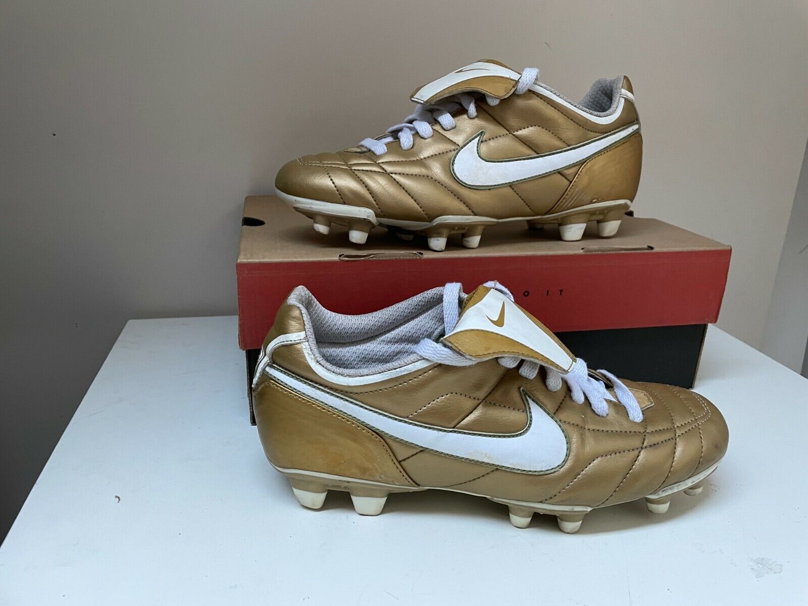 NIKE AIR ZOOM TOTAL 90 Gold R10 Ronaldinho BOOTS … - image 3