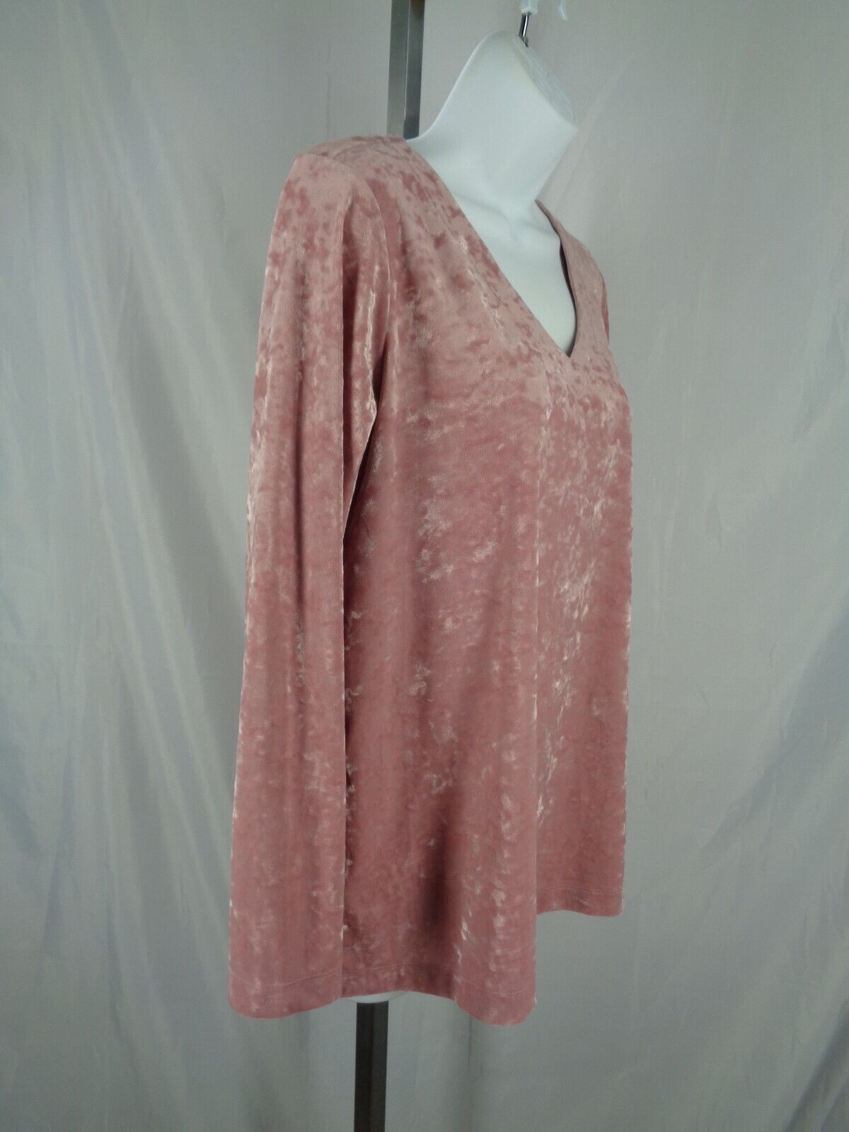 J Jill Pink Crushed Velvet Tunic Top Size Small V… - image 4