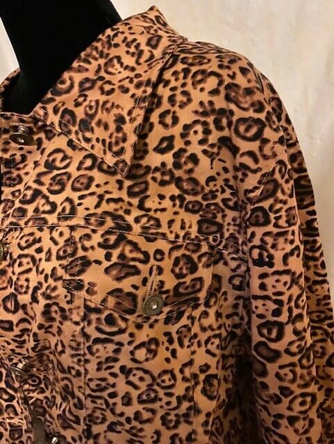 Eminent by Lisa leopard print button down jacket … - image 2