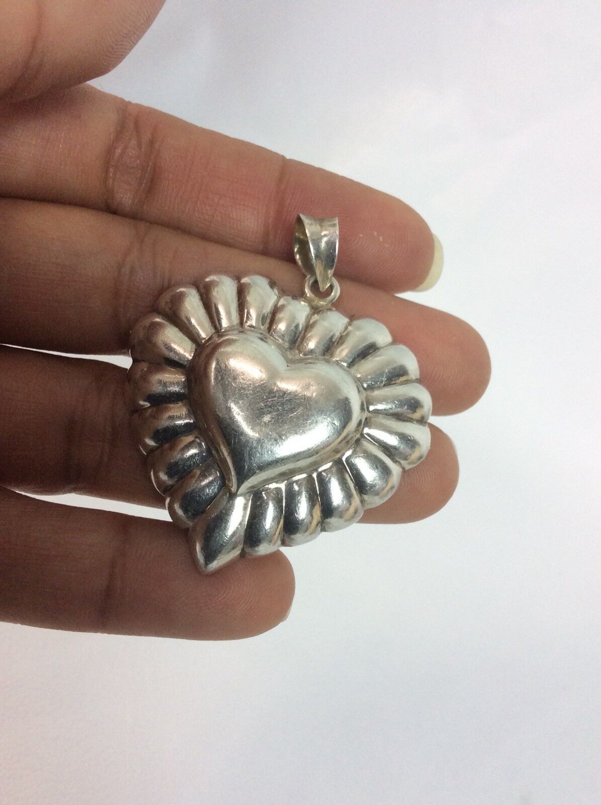 Beautiful Vtg sterling Silver 925 Puffy Heart Pen… - image 1