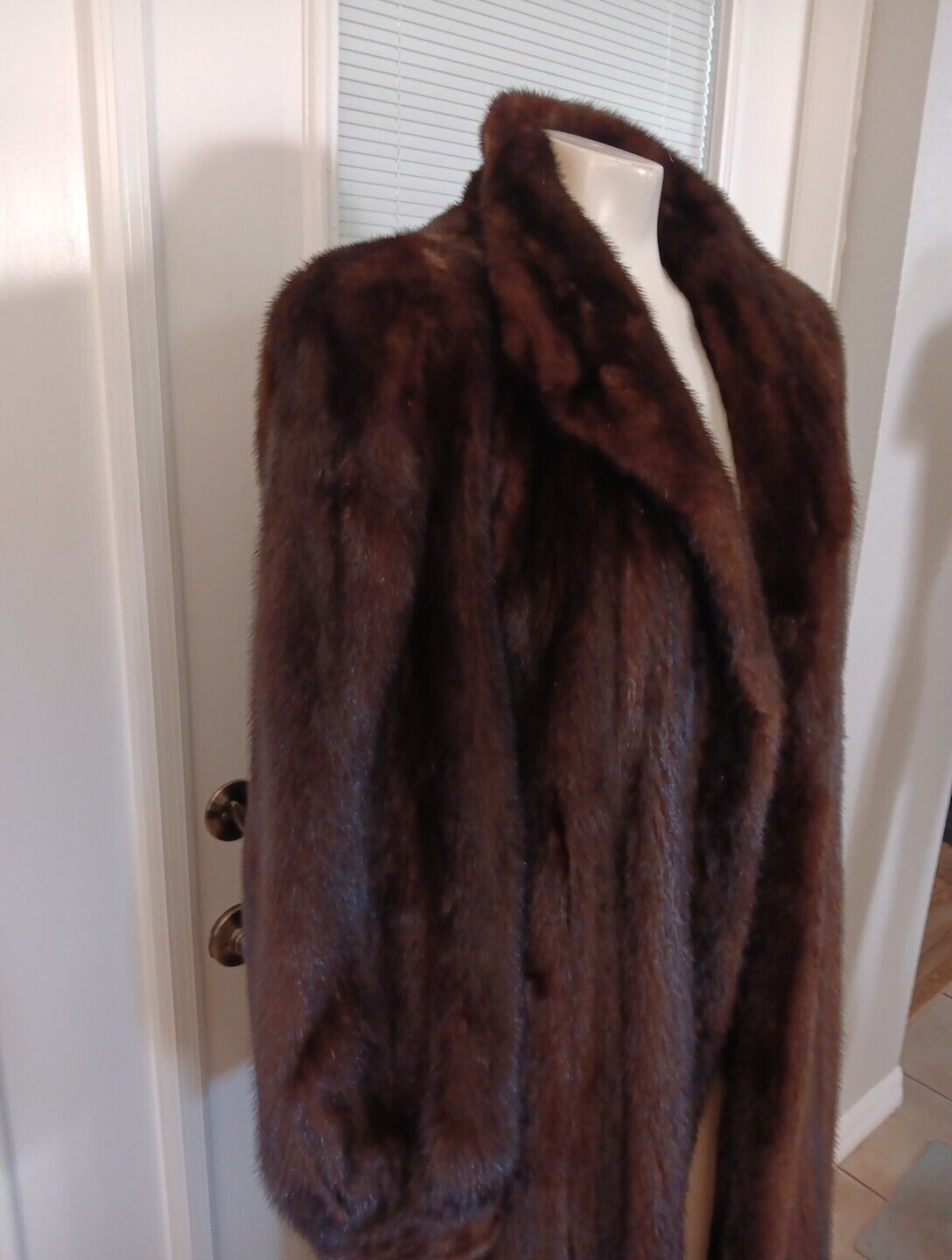 Finland Female Mink Coat size 16 mahogany vintage - image 2