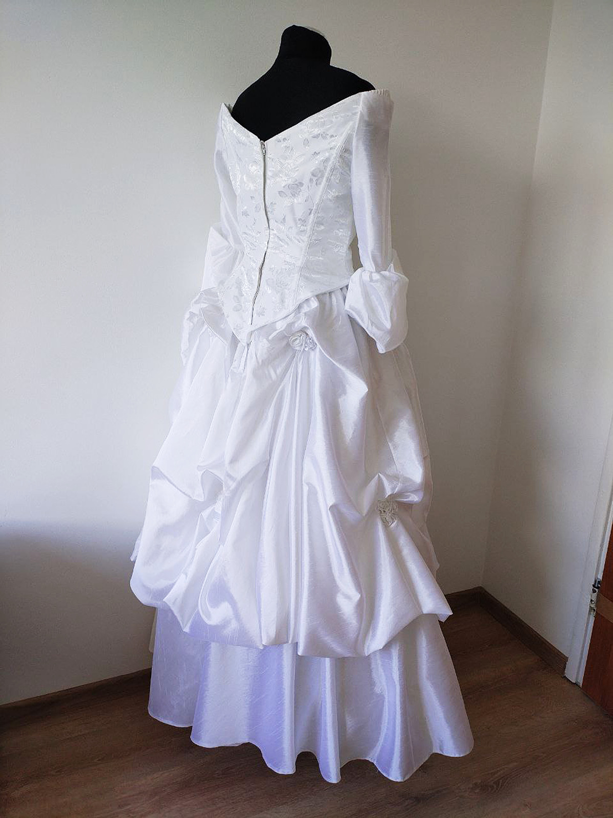 Vintage wedding dress Victorian style Full skirt … - image 7