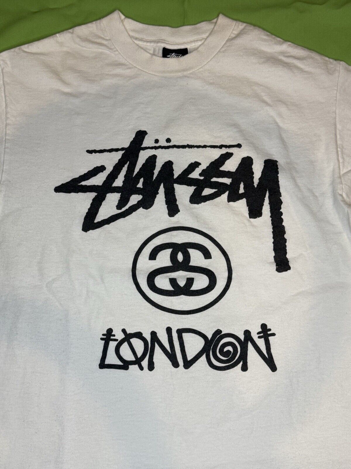 Vintage Stussy London Script Tee T-Shirt Mens Whi… - image 2