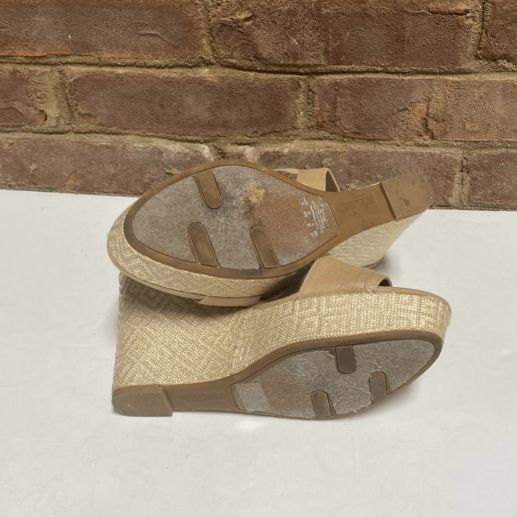 Fergalicious Mollie Khaki Wedge Sandal Heel Size 8 - image 7