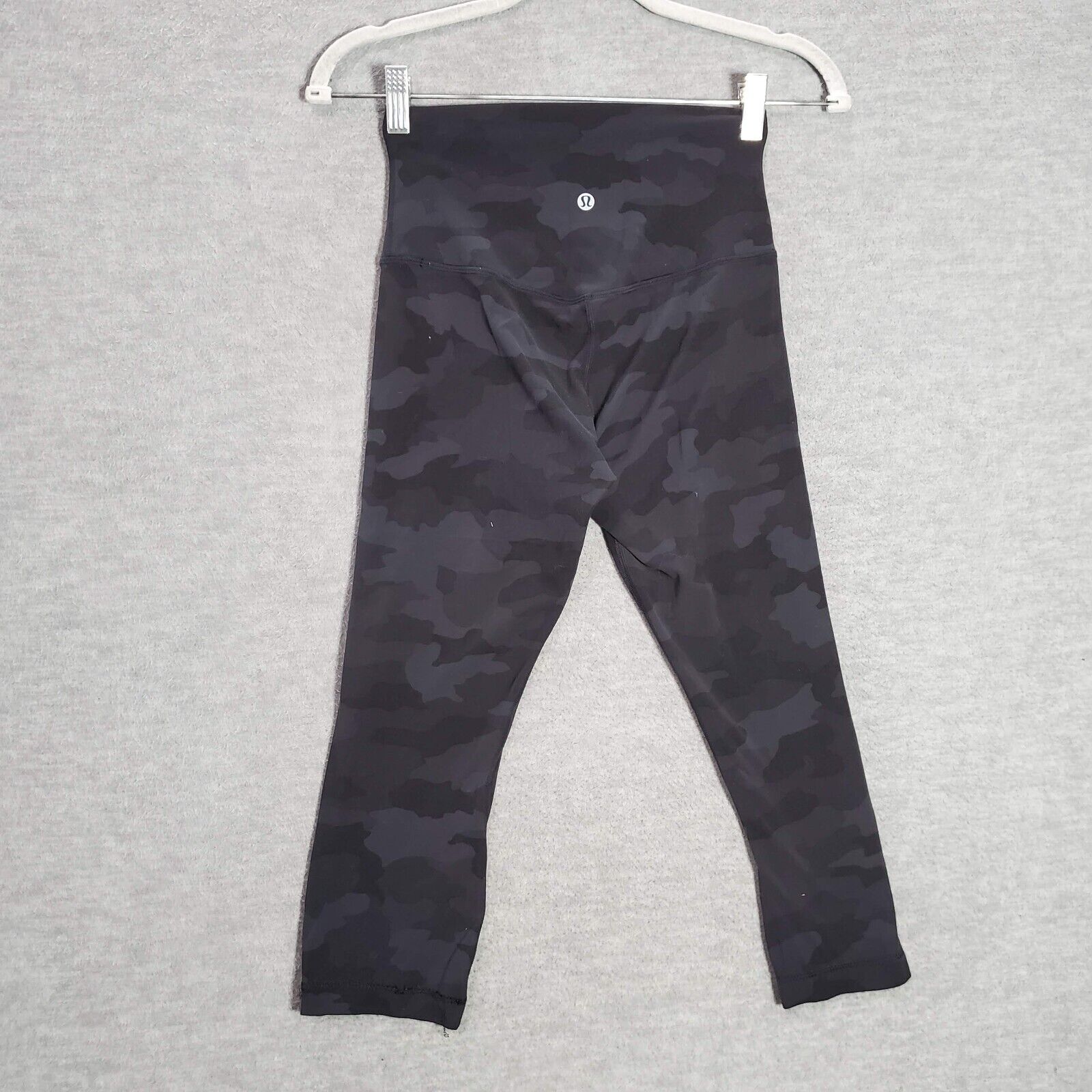 Lululemon Women Activewear Pants 4 Gray Camo Alig… - image 6