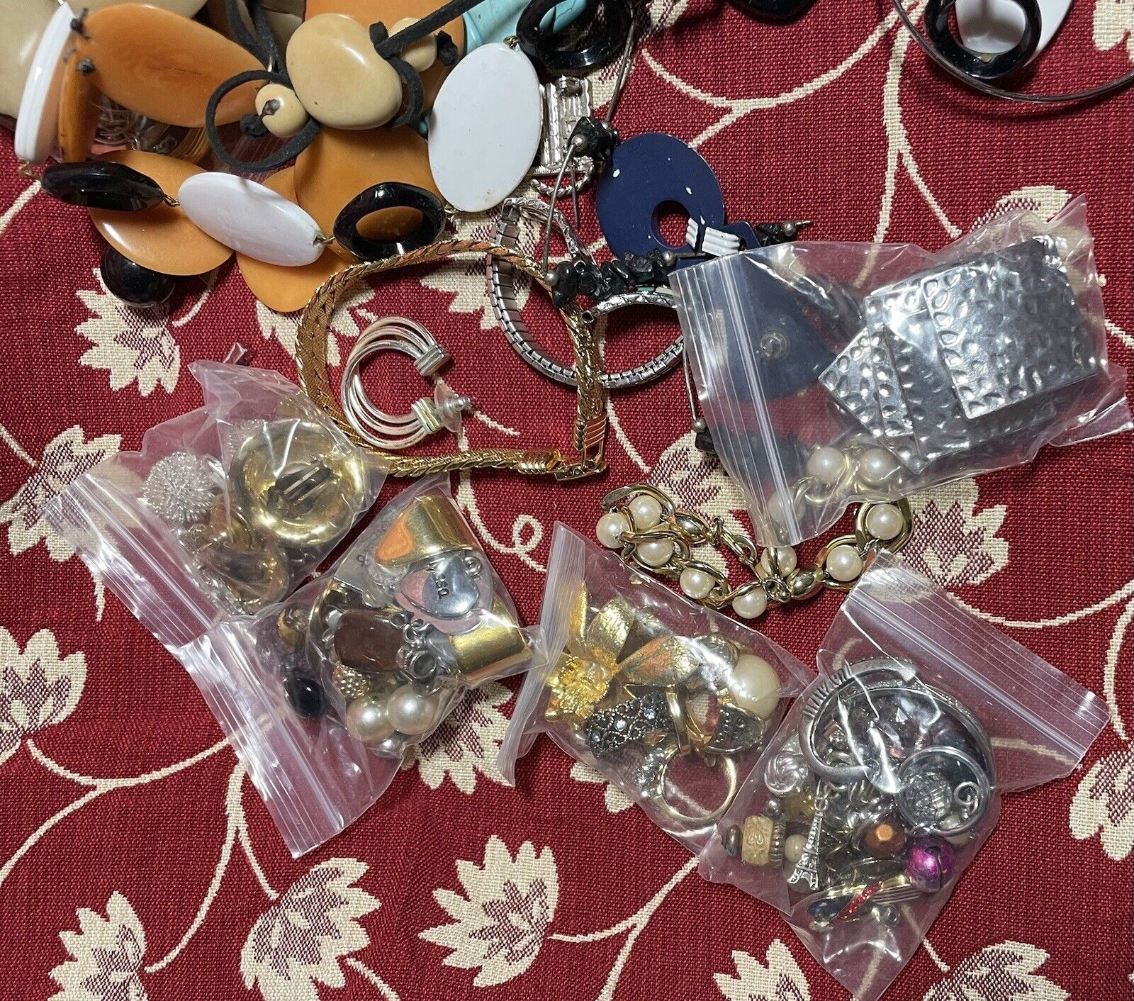 3.5 Lbs “Junk” Jewelry ~ Estate Sale Finds ~ Vint… - image 2