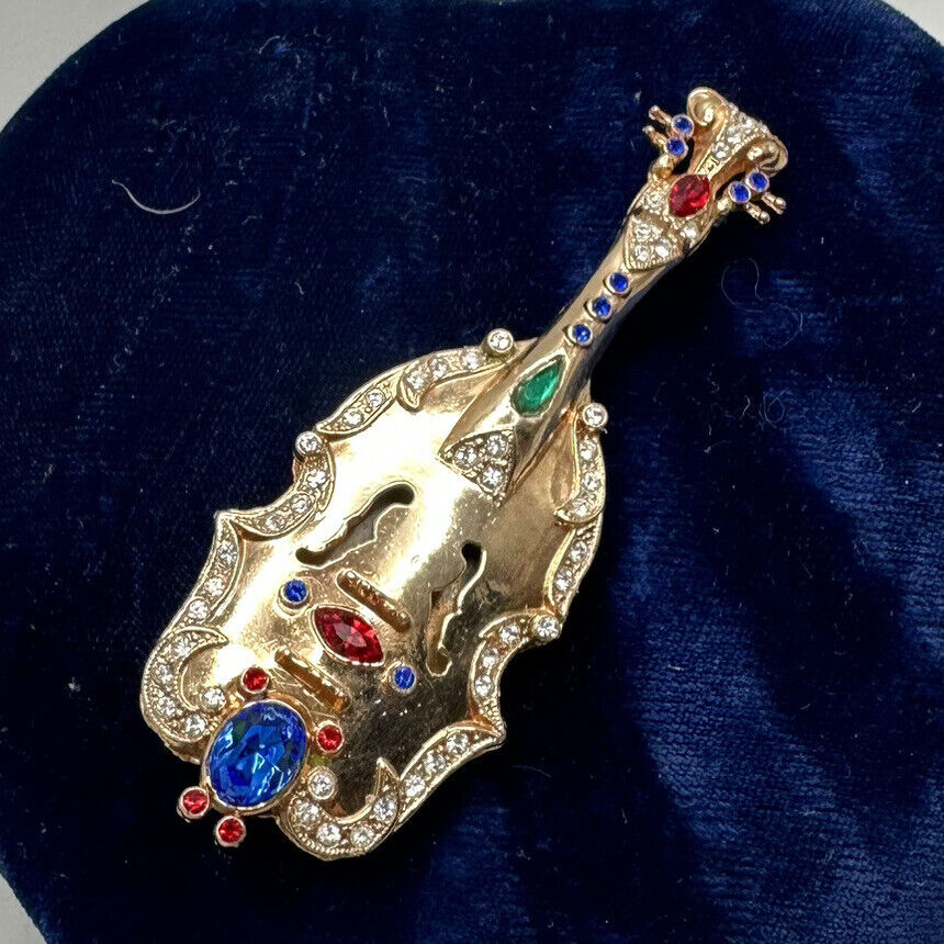 Vintage Coro Violin Brooch Carnegie Hall Gold Ton… - image 7