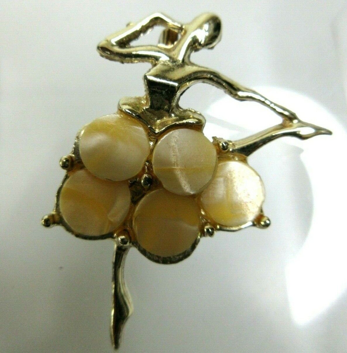 Vintage Mother of Pearl Dancing Ballerina Pin Bro… - image 3