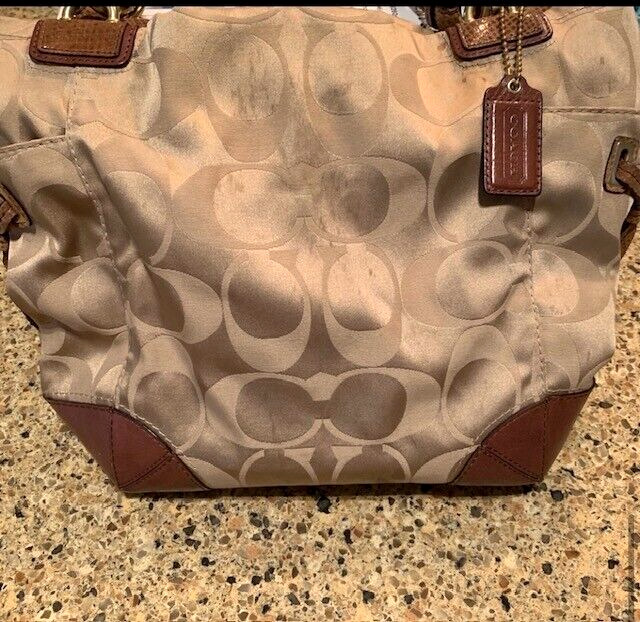 Coach signature "C" Peyton tote bag preowned - image 2