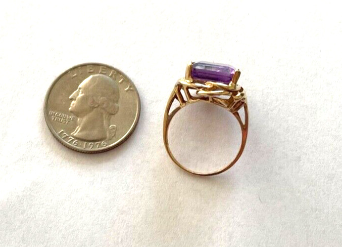 10k Yellow Gold Designer Rectangular Amethyst Rin… - image 4