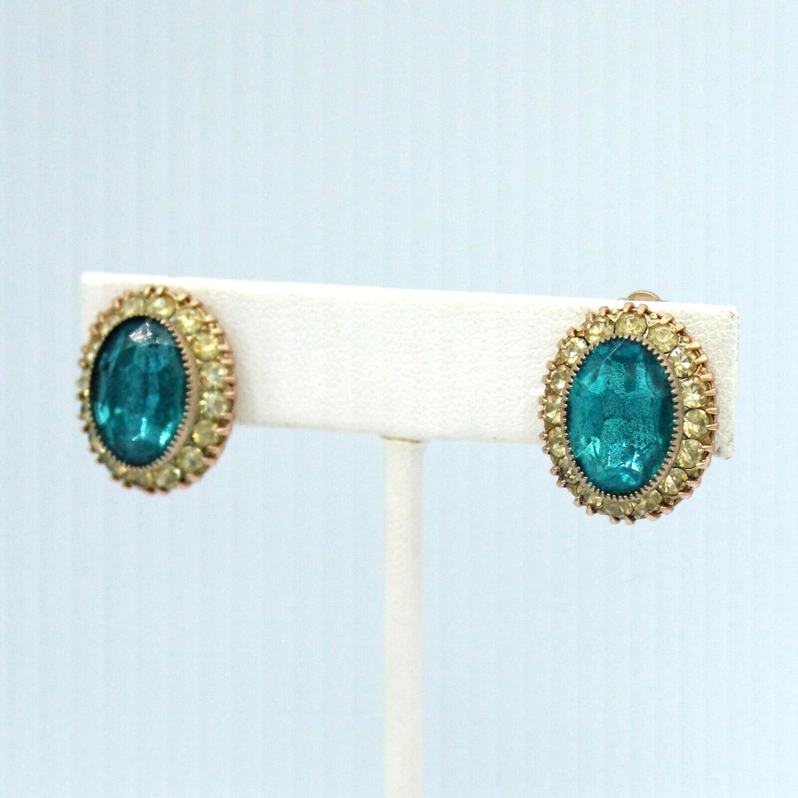 Vintage Weiss Aqua Blue Glass Clip on Earrings w/… - image 5