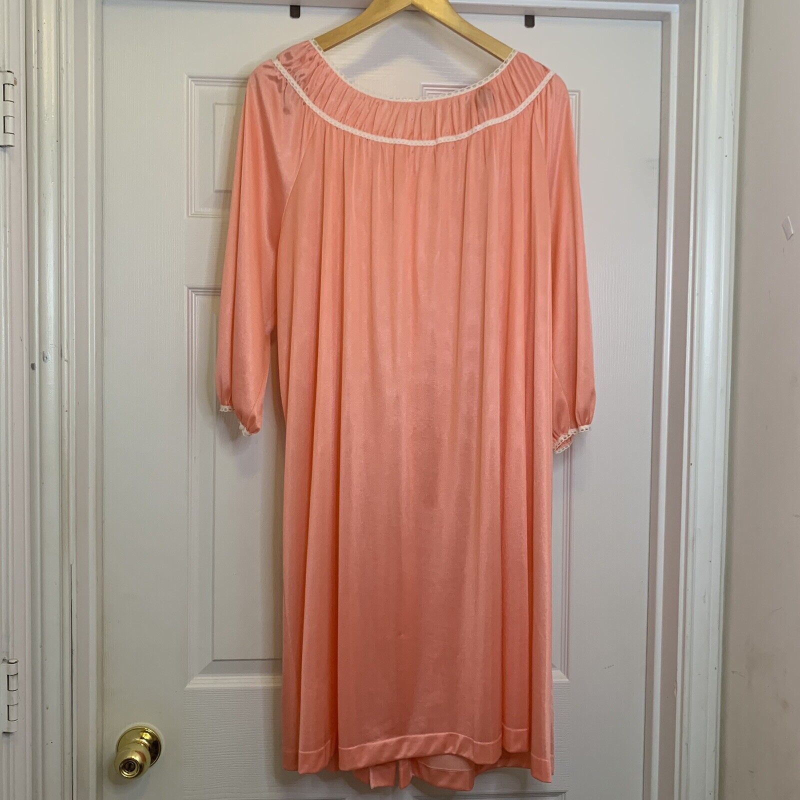 2 Pc. Lorraine Peignoir Set Pink Nylon Nightgown … - image 6