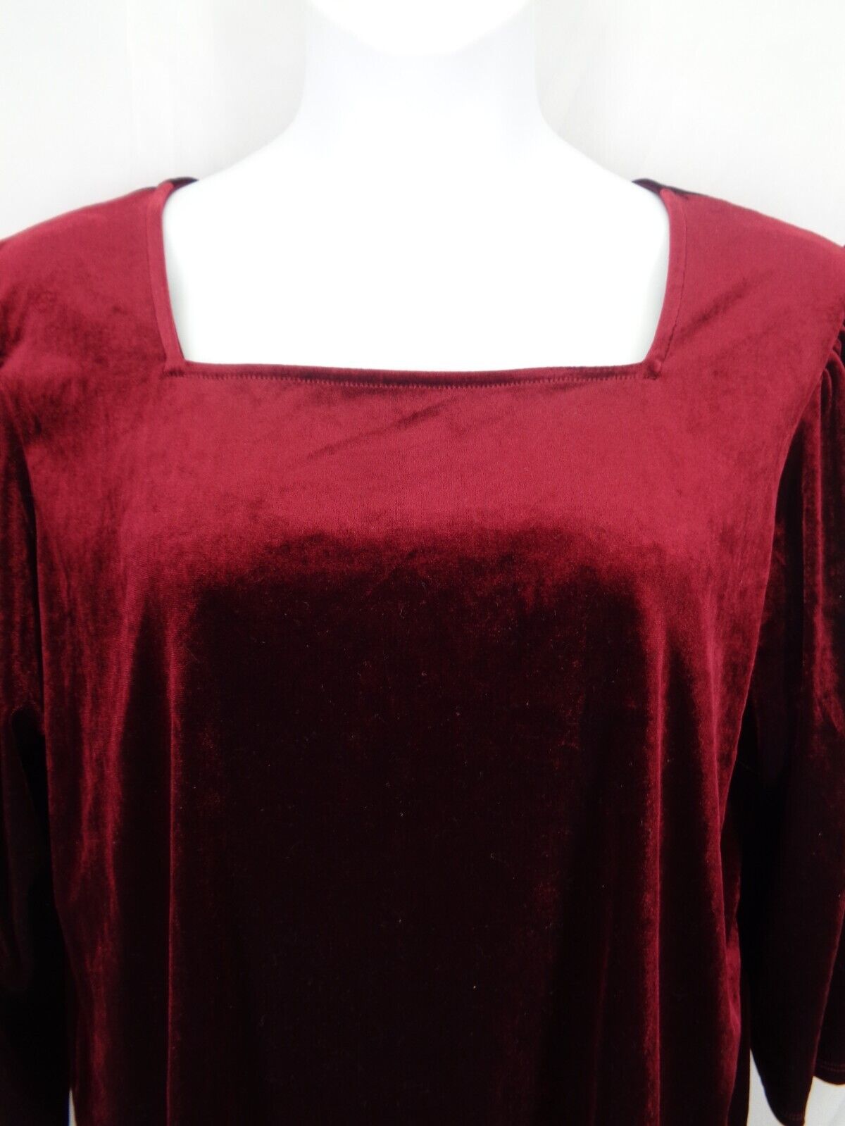 The Pyramid Collection Velvet Square Neck Top Plu… - image 5