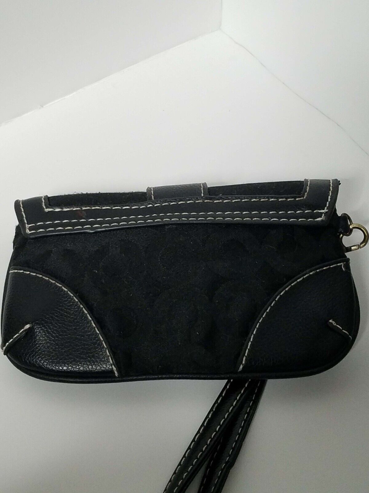 COACH Soho Vintage BLACK LEATHER Buckle Flap Wris… - image 3