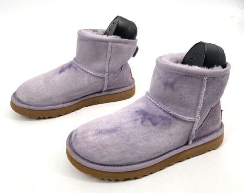 UGG womens 6 Classic Mini II Boot Lavender lilac … - image 1