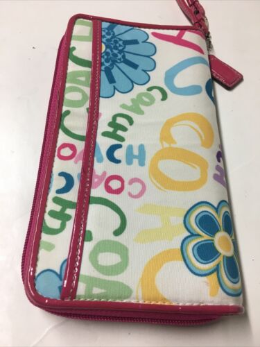 COACH Colorful Daisy Floral Graffiti Fabric Zip Wr