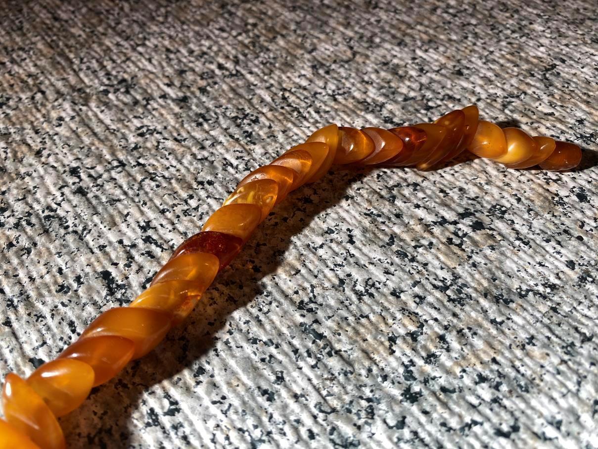 Beautiful VINTAGE BALTIC AMBER NECKLACE, 19 inch,… - image 9