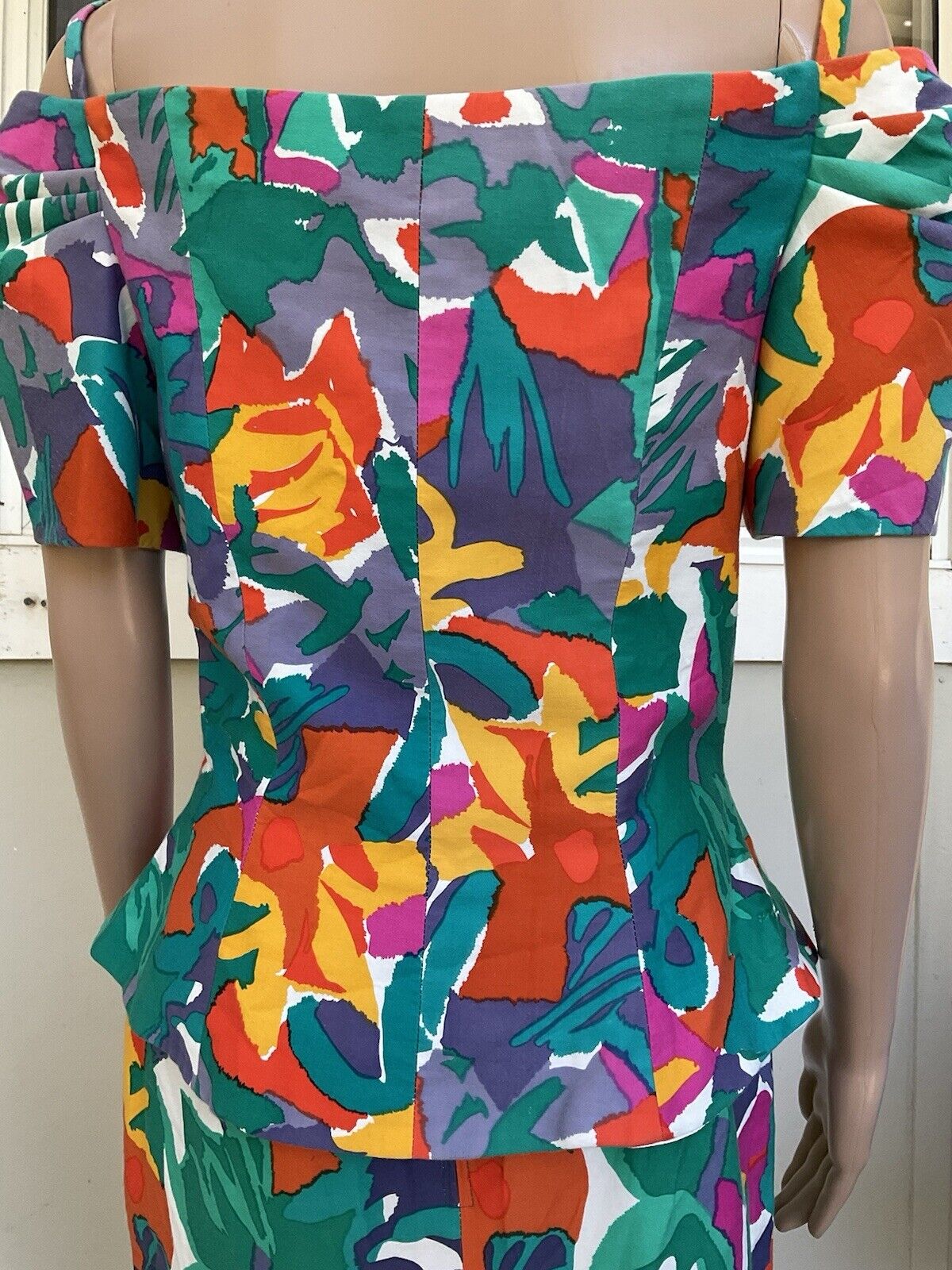 Vtg 80s A J Bari Vibrant Floral 2pc Cold Shoulder… - image 8