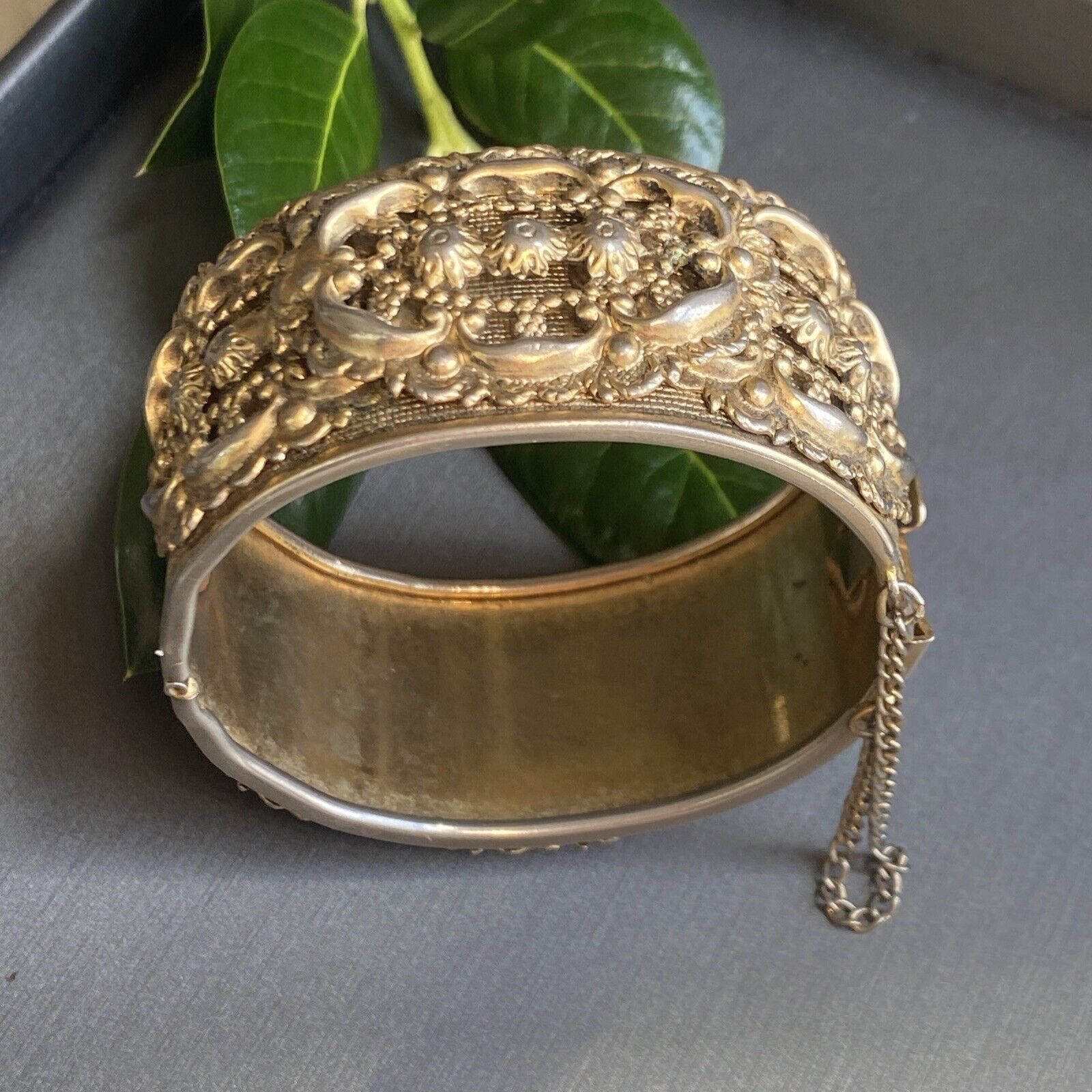 Vintage Bangle Bracelet Estate Jewelry Pre-Owned … - image 4