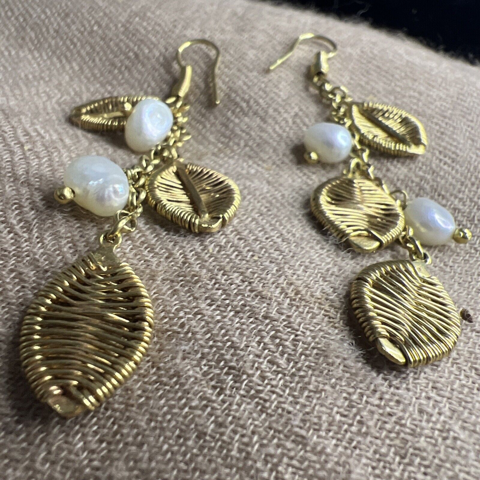 Gold Tone fresh Water Pearl Dangling Earring - image 3