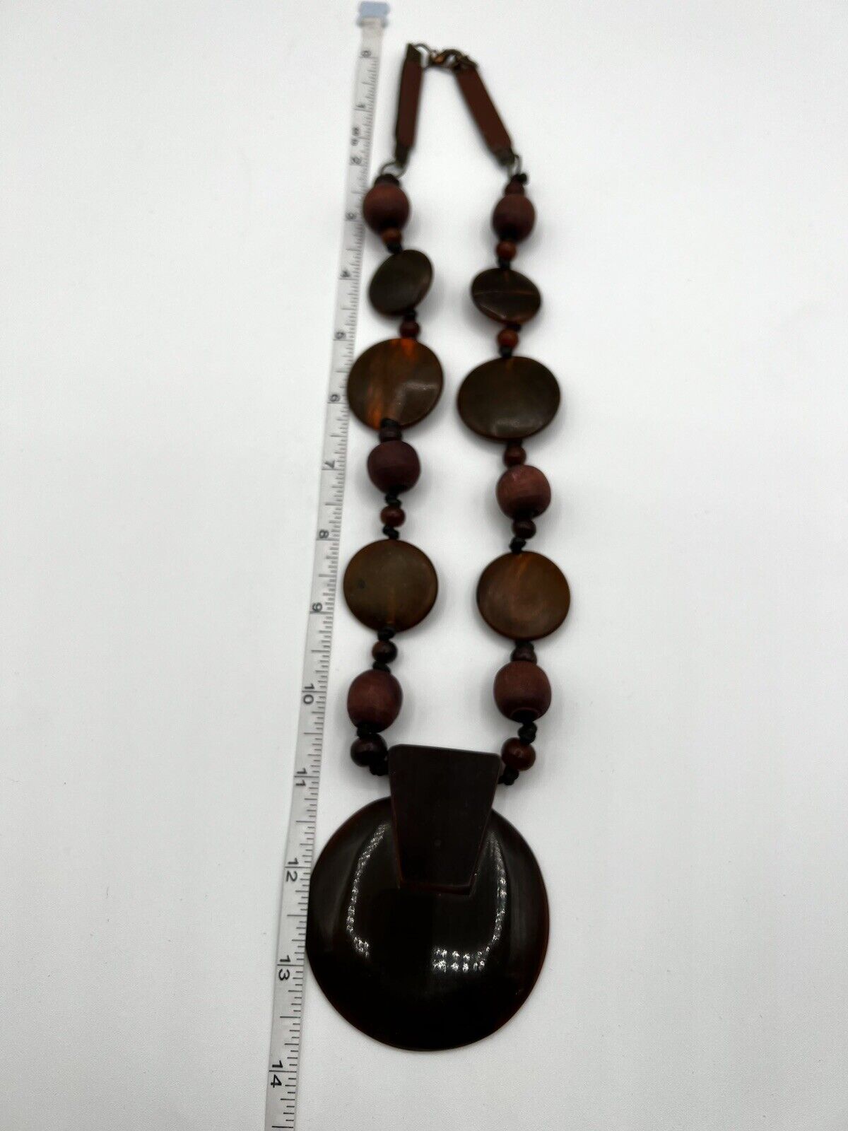 Vintage Bakelite Necklace - image 6