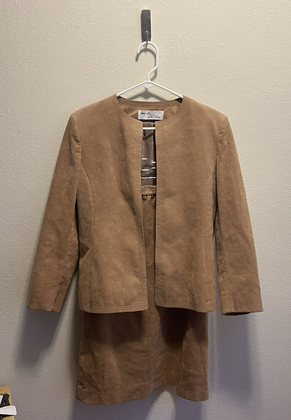 Vtg Adolph Schuman for Lilli Ann Khaki Ultra Sued… - image 1