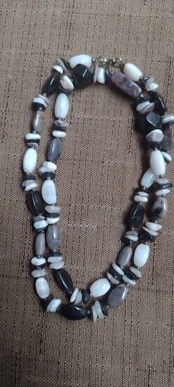 Beautiful Big Vintage Brown Stone Bead Necklace 3… - image 2