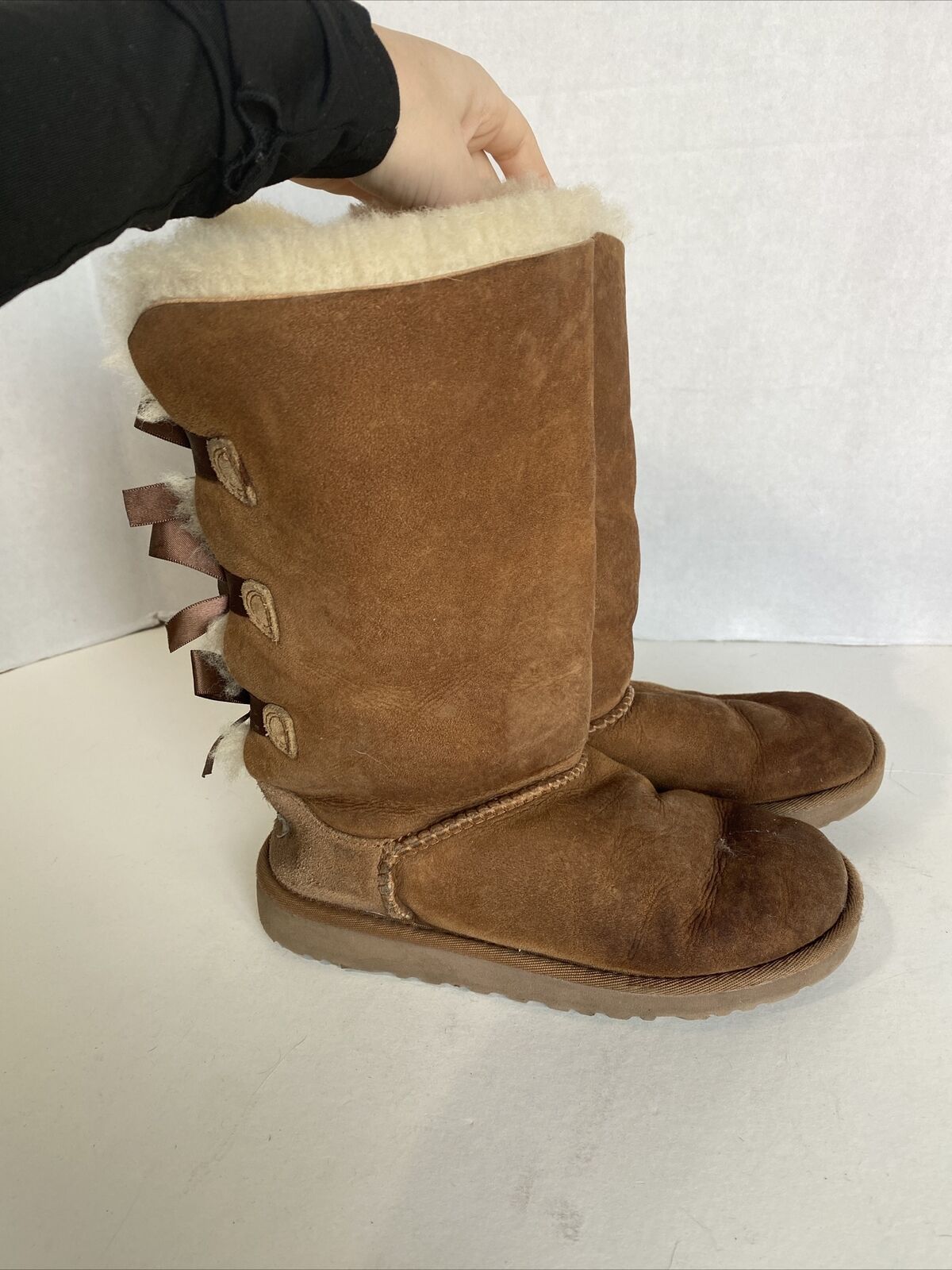 UGG AUSTRALIA WOMEN’S BOW SIDE BOOTS CLASSIC TAN … - image 5