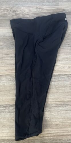 Lululemon Size 8 Crop Leggings