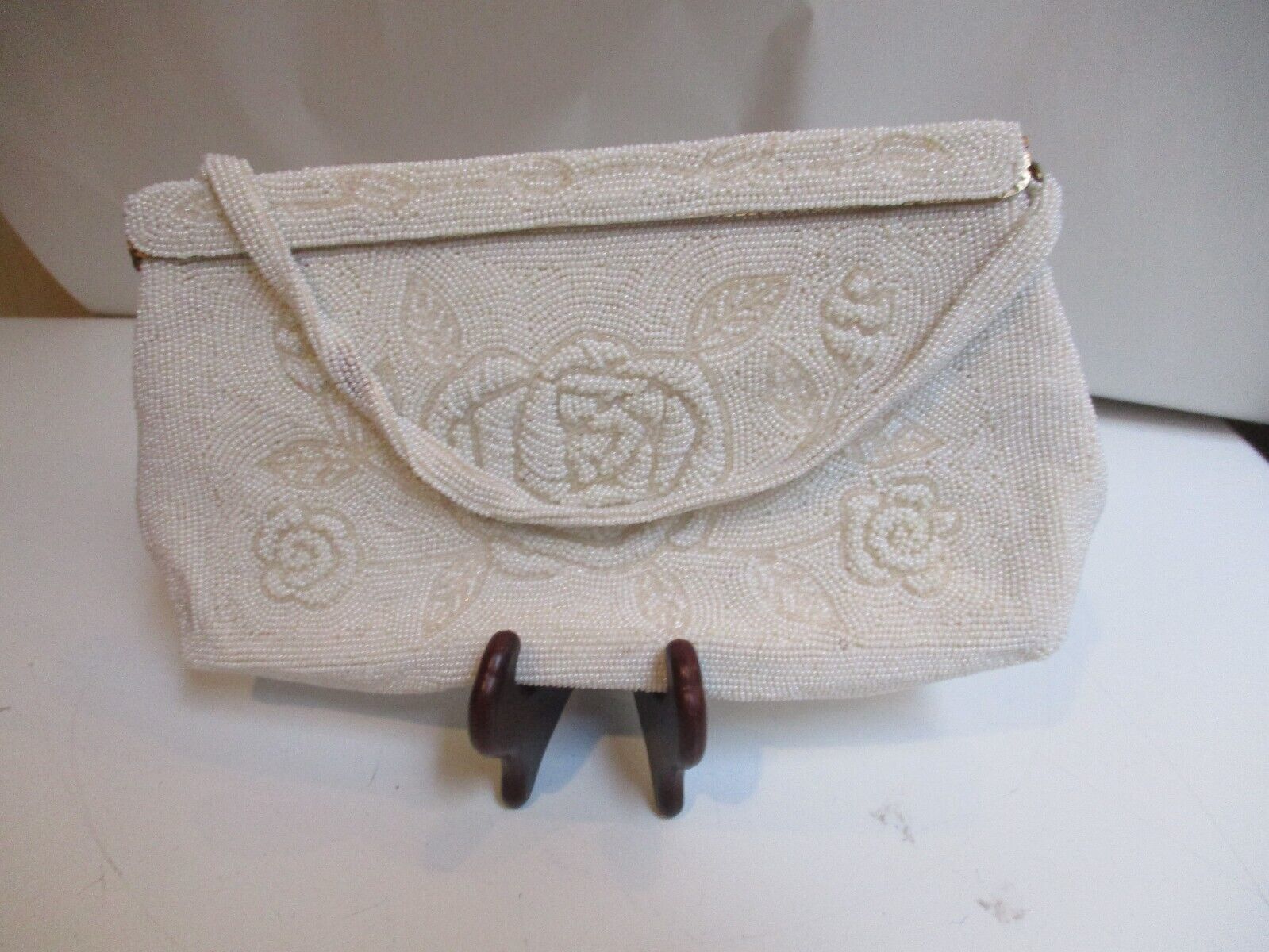 Vintage White Beaded Floral Design Evening Bag Pu… - image 1