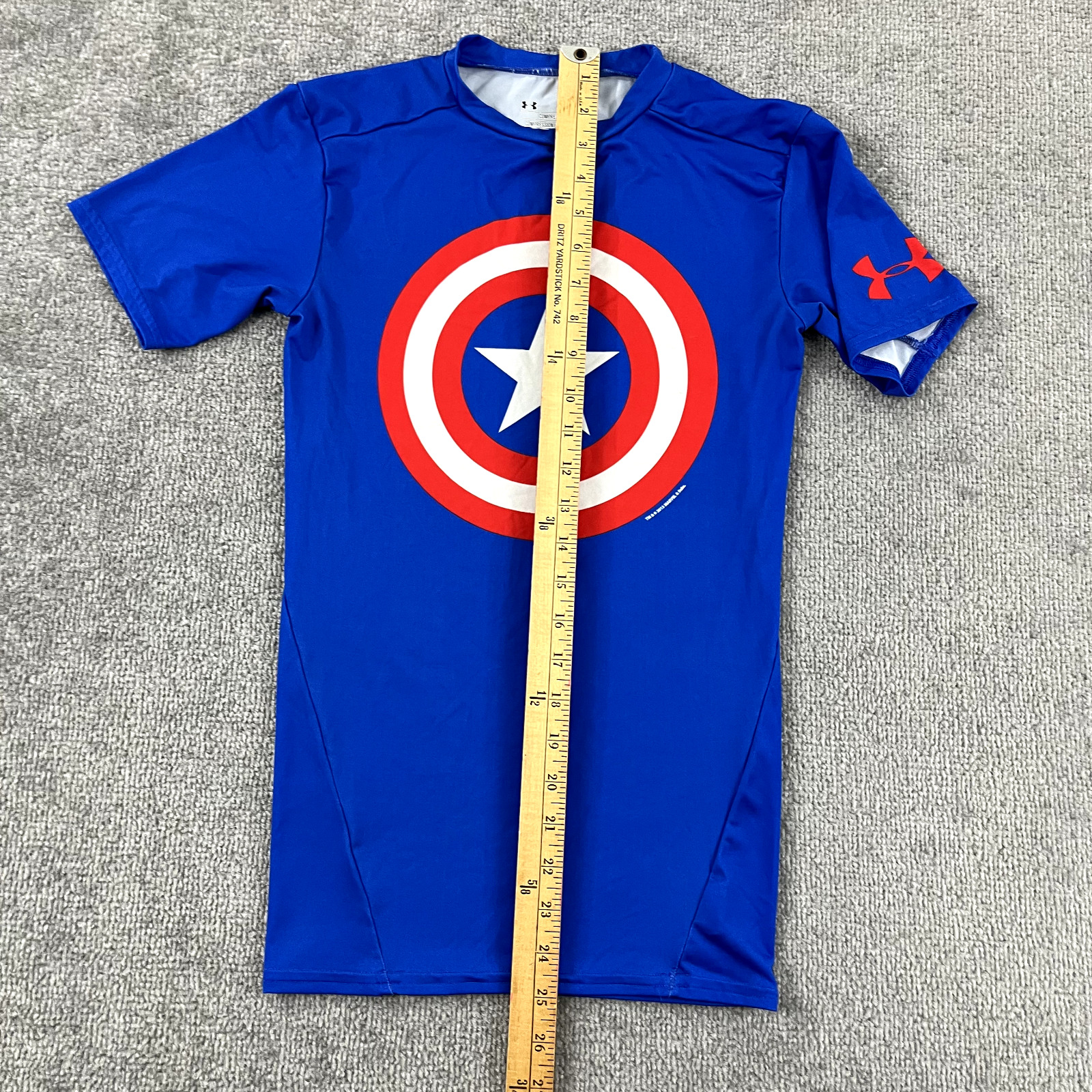 CAPTAIN AMERICA Shirt Men Small Under Armour Comp… - image 5