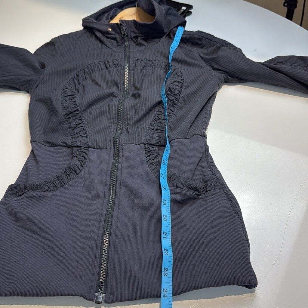 LULULEMON Dance Studio Jacket Size 4 Deep Coal Re… - image 8