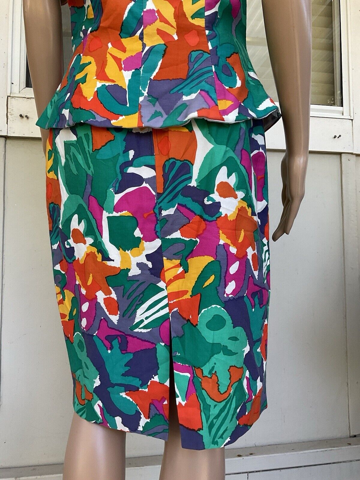 Vtg 80s A J Bari Vibrant Floral 2pc Cold Shoulder… - image 7