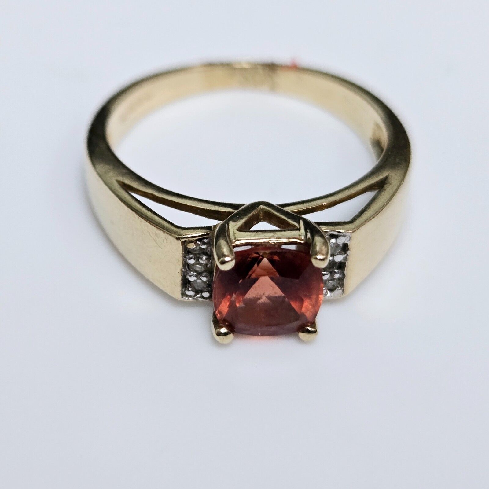 9ct Yellow Gold Ring Orange Citrine & Diamond Sol… - image 3