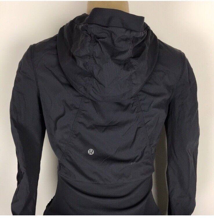 Lululemon Dance Studio Jacket III Size 4 Gray Rev… - image 4